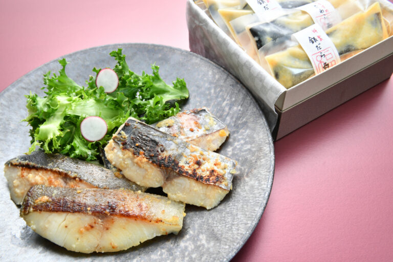 自宅の食卓で楽しみやすい料亭の料理お取り寄せ「ご馳走揃え」